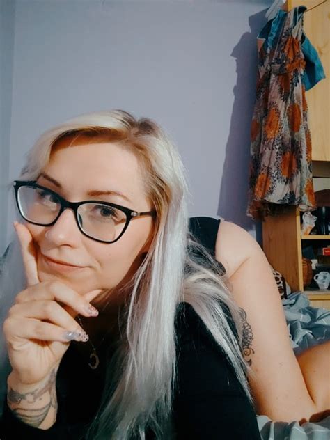 blondieb777|blondie aka blondebaby777 OnlyFans videos leaked on Hotleak.